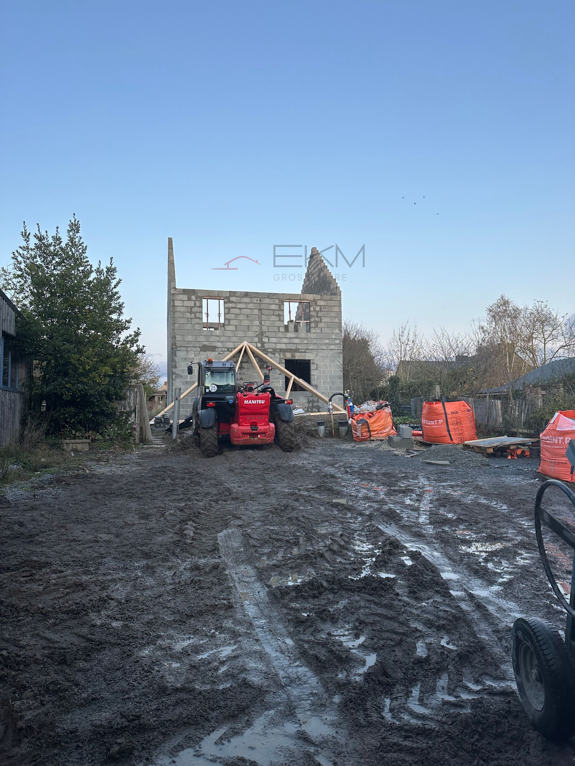 Construction maison à étage à Pleugueneuc, Bretagne — EKM Gros Œuvre